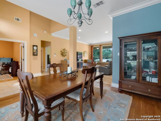 Listing photo id 4 for 1 Caleb Circle