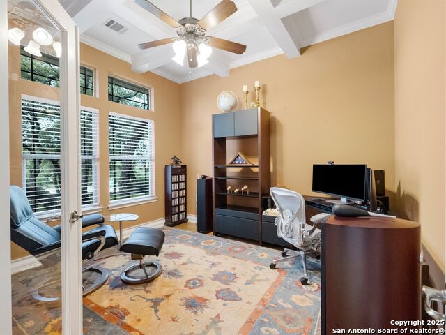 Listing photo id 5 for 1 Caleb Circle