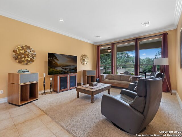 Listing photo id 6 for 1 Caleb Circle