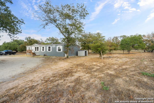 Details for 126 Hidden Fern, Floresville, TX 78114