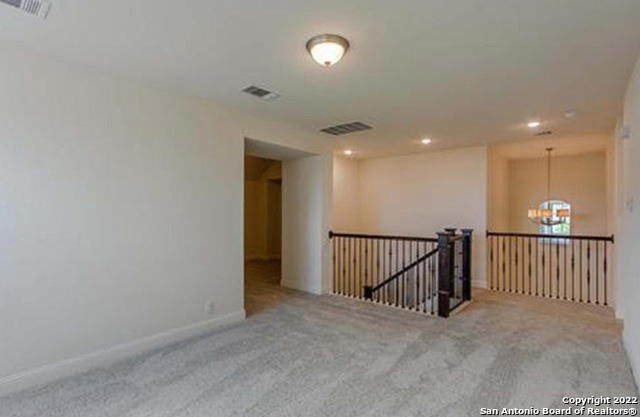 Image 10 of 14 For 1422 Oaklawn Dr