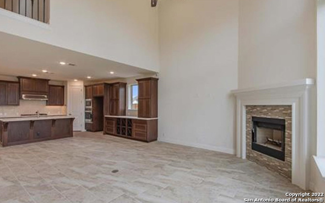 Image 4 of 14 For 1422 Oaklawn Dr