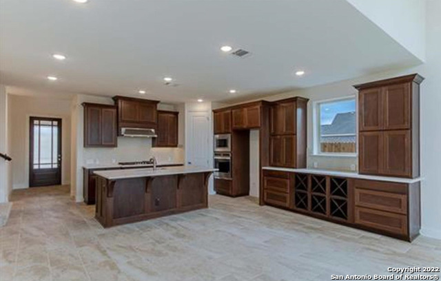 Image 5 of 14 For 1422 Oaklawn Dr