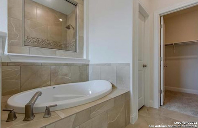 Image 7 of 14 For 1422 Oaklawn Dr