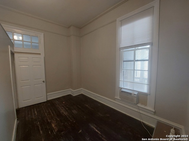 Image 6 of 8 For 822 Carson  1