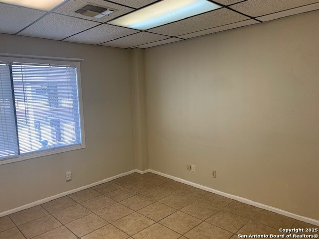 Listing photo id 2 for 4407 Walzem Rd 210