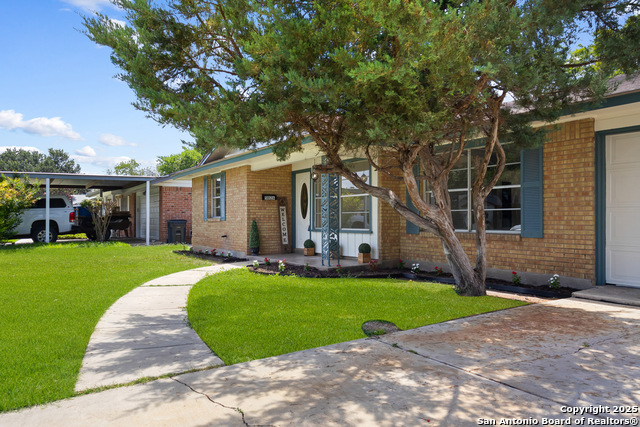 Listing photo id 29 for 5026 Lakewood
