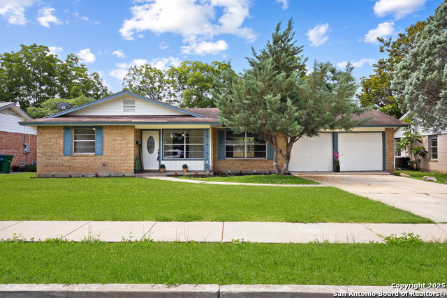 Listing photo id 30 for 5026 Lakewood