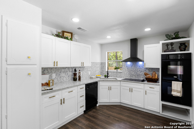 Listing photo id 6 for 5026 Lakewood