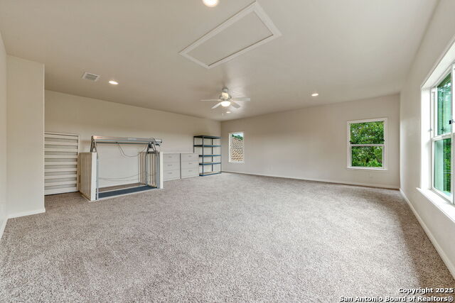 Listing photo id 13 for 18210 Emerald Oaks