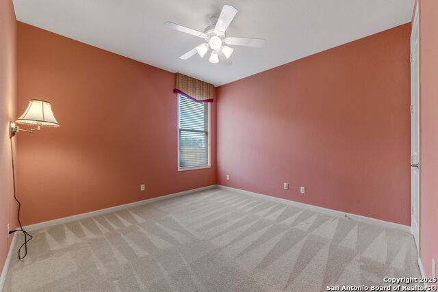 Listing photo id 19 for 18210 Emerald Oaks