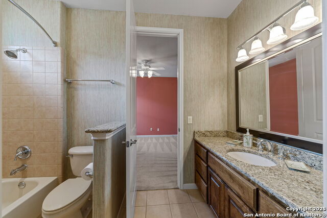 Listing photo id 20 for 18210 Emerald Oaks