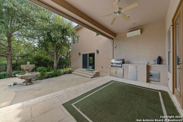 Listing photo id 23 for 18210 Emerald Oaks