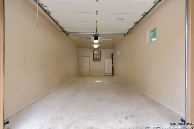 Listing photo id 29 for 18210 Emerald Oaks