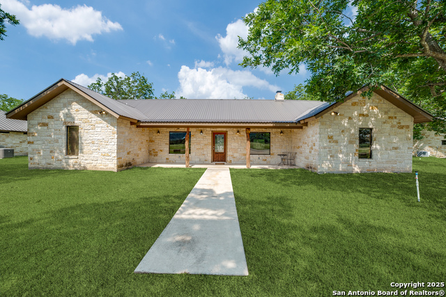 Details for 170 Johnny Seibert, Leakey, TX 78873