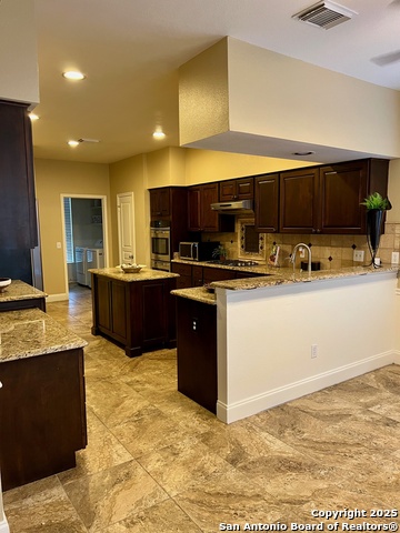 Listing photo id 10 for 5014 Ashton Audrey
