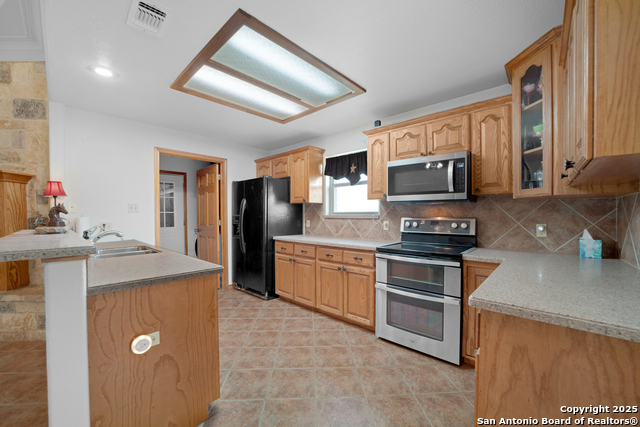 Image 9 of 47 For 14053 Huber  