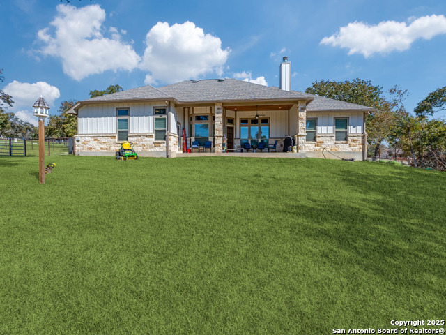 Listing photo id 26 for 136 Wood Valley