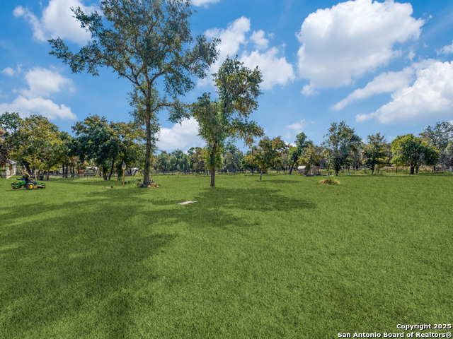 Listing photo id 28 for 136 Wood Valley