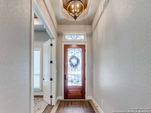 Listing photo id 5 for 136 Wood Valley