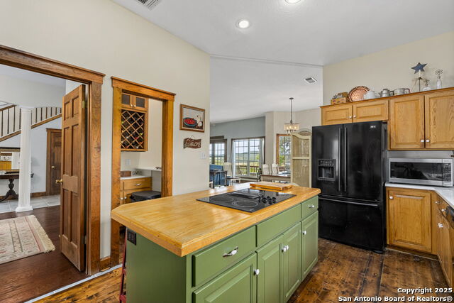 Listing photo id 12 for 125 Northlake