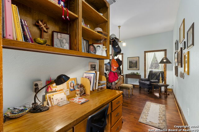 Listing photo id 14 for 125 Northlake