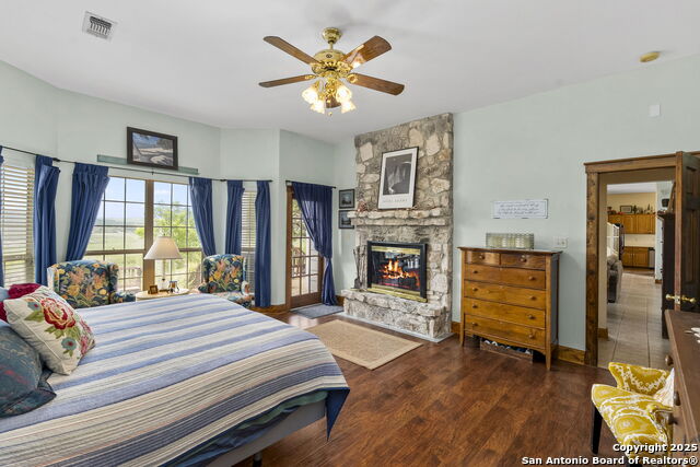 Listing photo id 18 for 125 Northlake