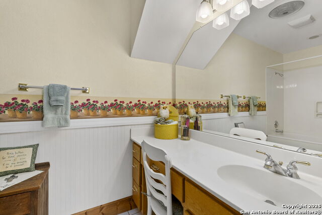 Listing photo id 24 for 125 Northlake