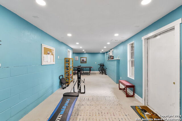 Listing photo id 31 for 125 Northlake