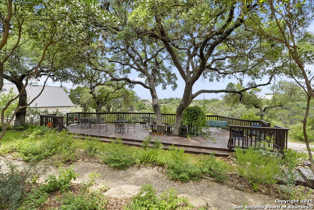 Listing photo id 39 for 125 Northlake