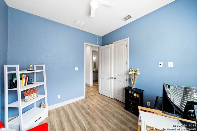 Image 13 of 37 For 504 Mission Hill Run