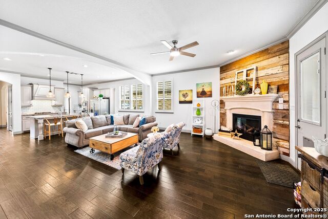 Image 7 of 37 For 504 Mission Hill Run