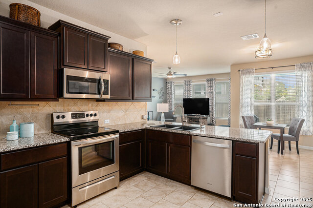 Listing photo id 9 for 2196 New Castle