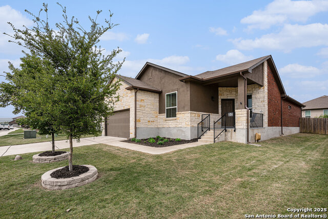 Listing photo id 0 for 2196 New Castle