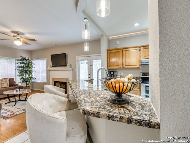 Image 16 of 79 For 25027 Arrow Glen