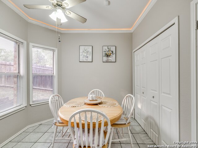 Image 30 of 79 For 25027 Arrow Glen