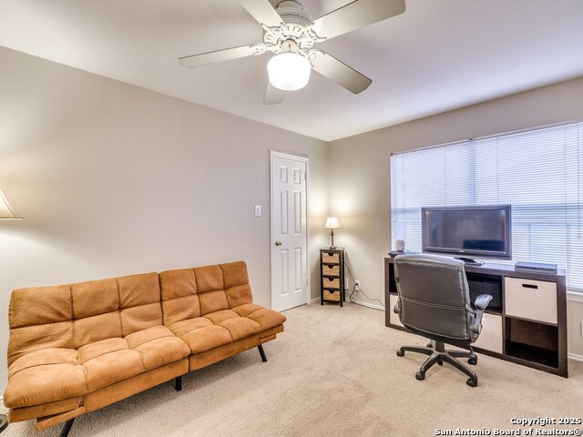 Image 33 of 79 For 25027 Arrow Glen