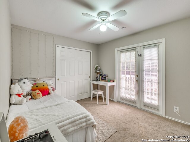 Image 39 of 79 For 25027 Arrow Glen
