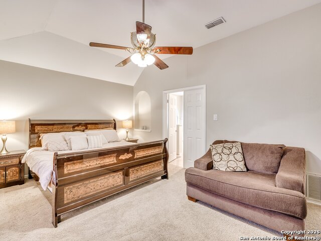 Image 47 of 79 For 25027 Arrow Glen