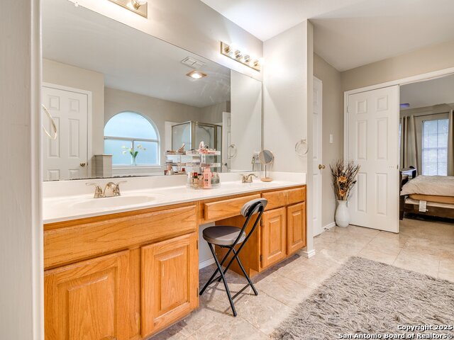 Image 54 of 79 For 25027 Arrow Glen