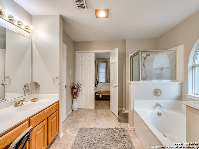 Image 57 of 79 For 25027 Arrow Glen
