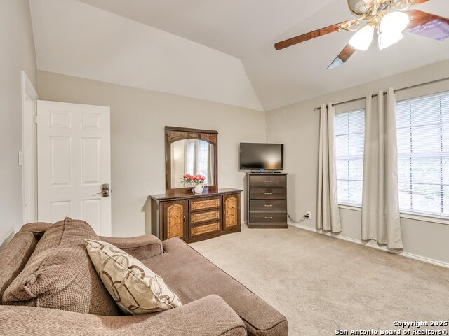 Image 60 of 79 For 25027 Arrow Glen