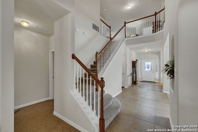 Listing photo id 9 for 9254 Wind Talker