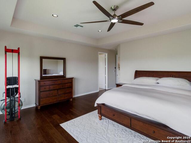 Listing photo id 15 for 1280 Mystic Pkwy