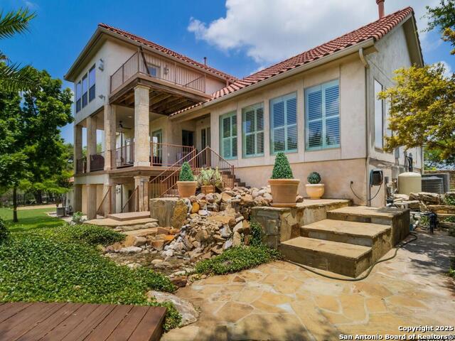 Listing photo id 29 for 1280 Mystic Pkwy