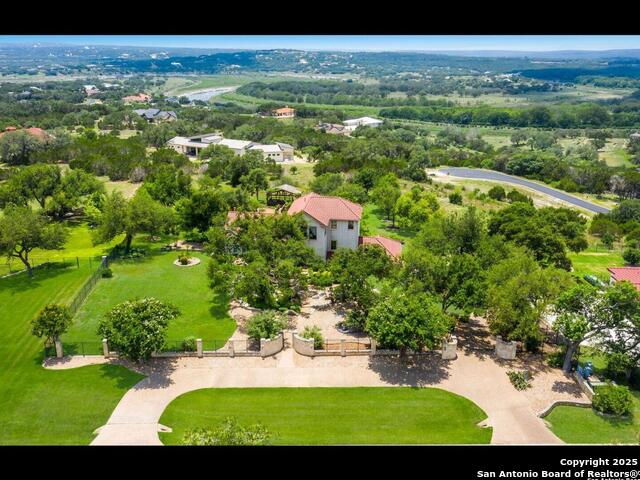 Listing photo id 32 for 1280 Mystic Pkwy