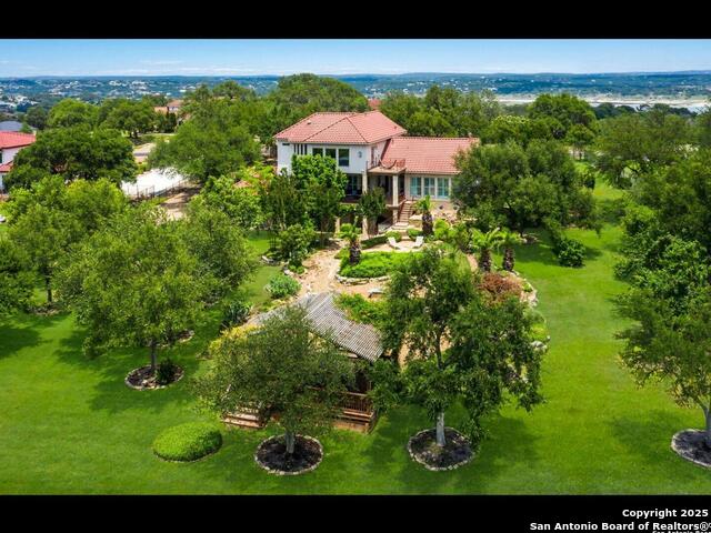 Listing photo id 35 for 1280 Mystic Pkwy