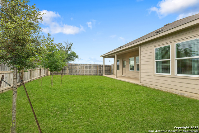 Image 21 of 25 For 14527 Austin Heights