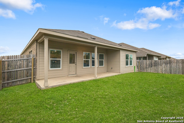 Image 22 of 25 For 14527 Austin Heights