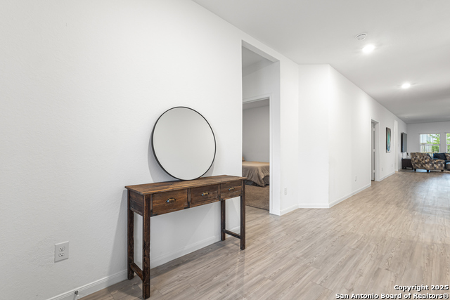 Image 7 of 25 For 14527 Austin Heights